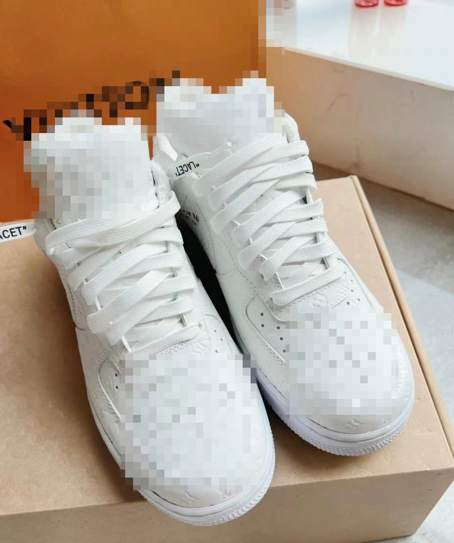 Collab Black or White Force with Louie