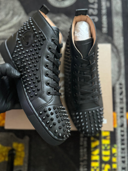 High Black Spikes