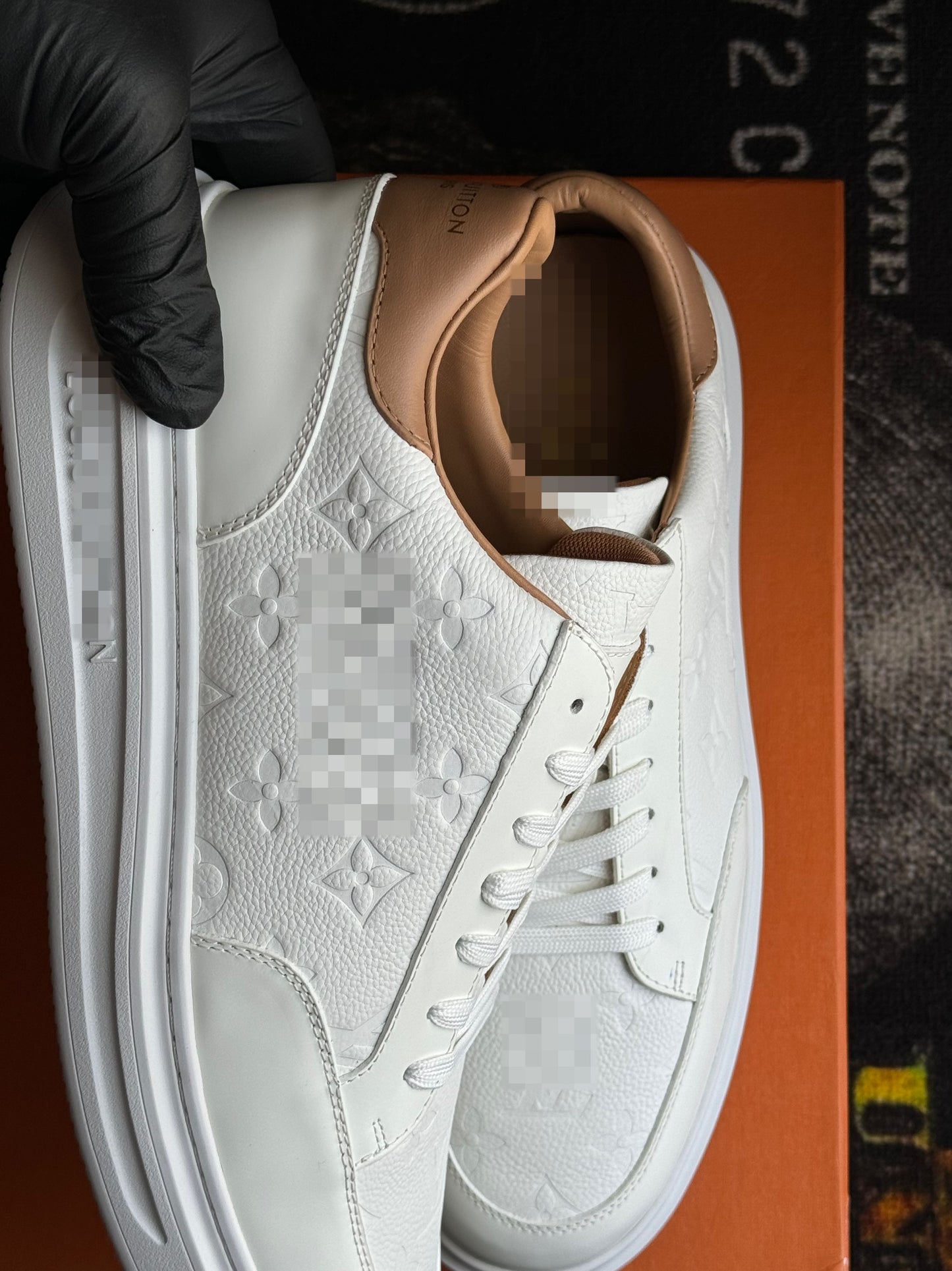 Louie all white tan back