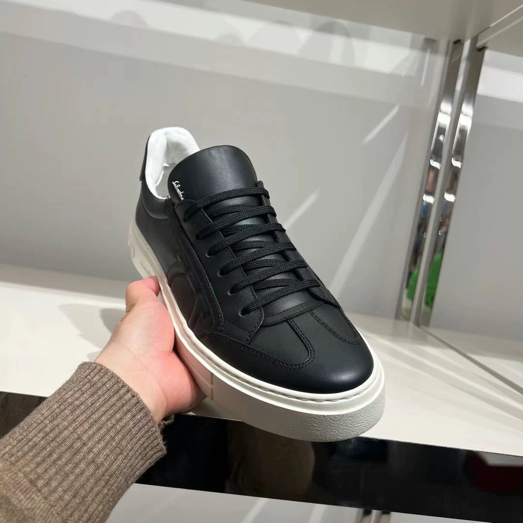 Valentine low sneakers